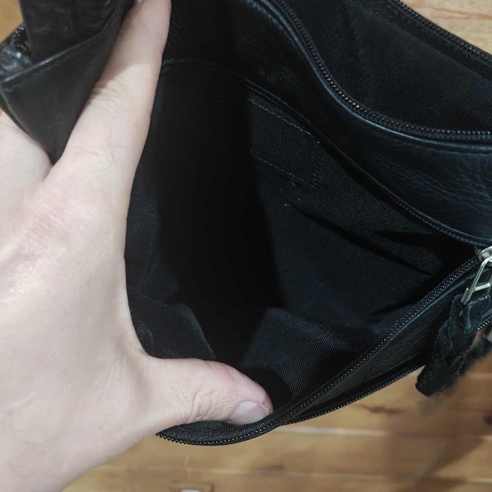 SAS Crossbody Purse Bag Black Pebbled Leather Small Zippered Top Made In USA ZA4 - Picture 6 of 10